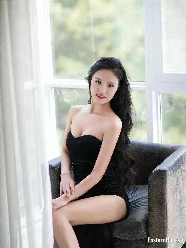 Aly Profile image 4