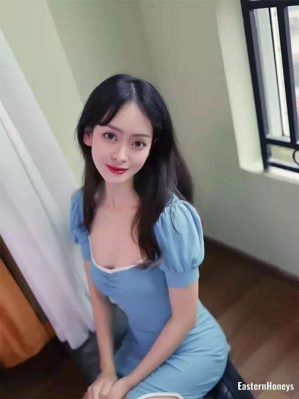 Yanling Profile image 2