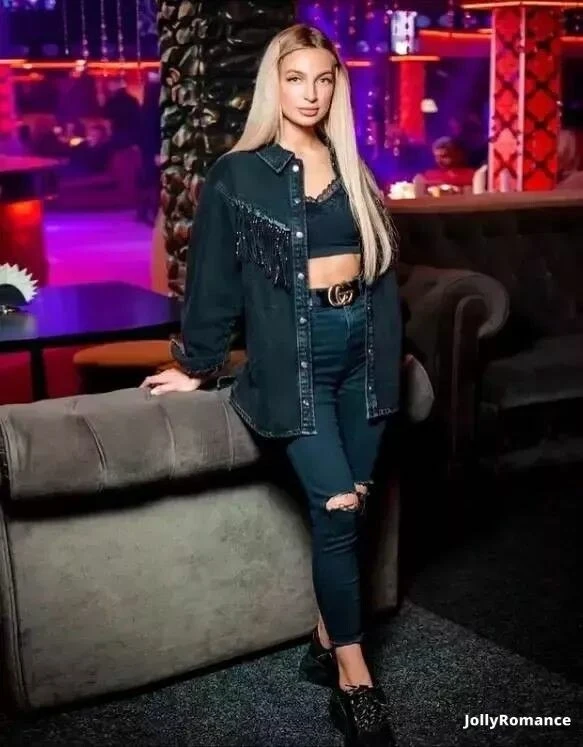 Alina Profile image 1