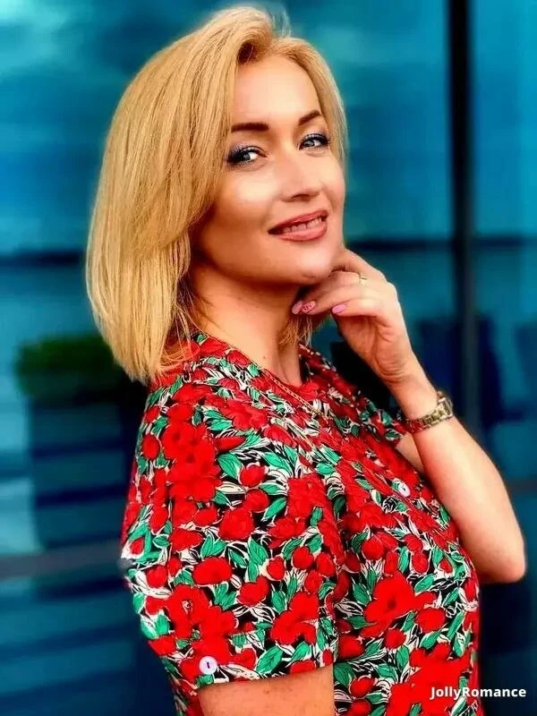 Anna Profile image 4