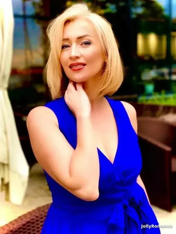 Anna Profile image 1