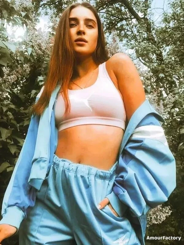 Victoriia Profile image 2