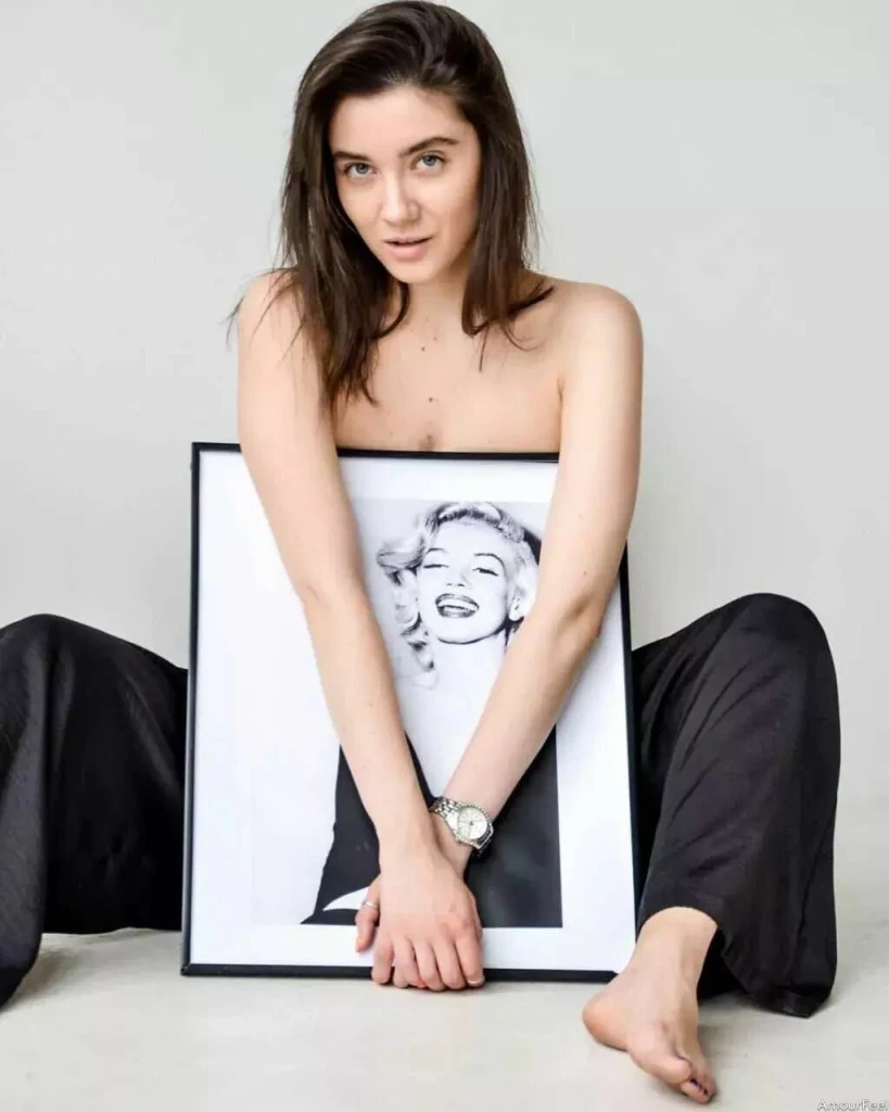 Melaniya Profile image 3