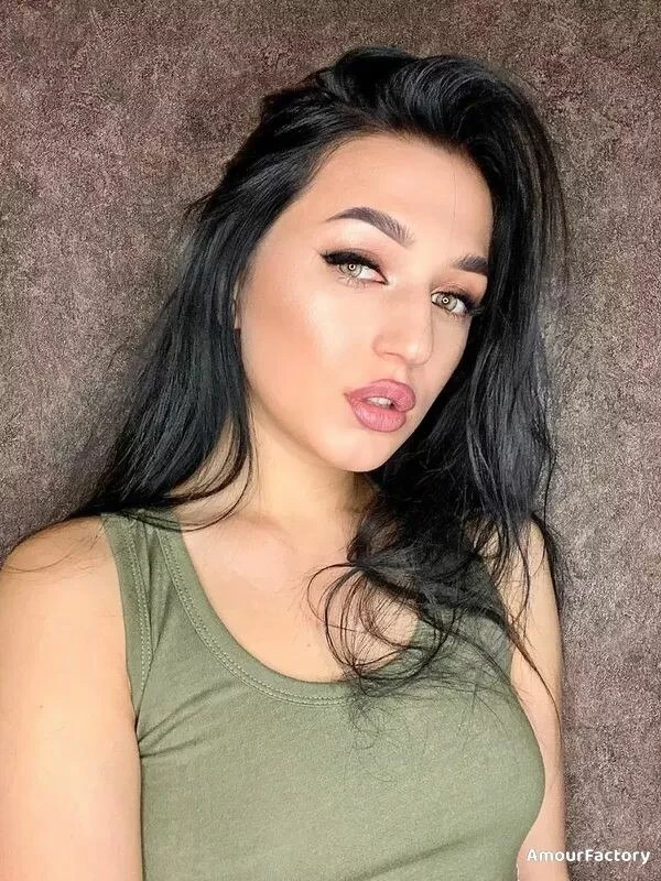 Nadezhda Profile image 2