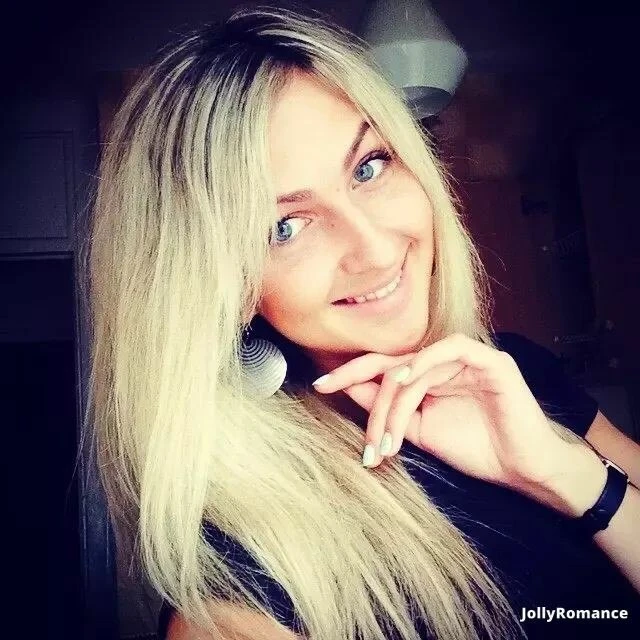 Julia Profile image 1