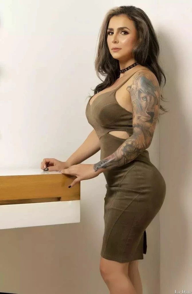 Kelly Profile image 3