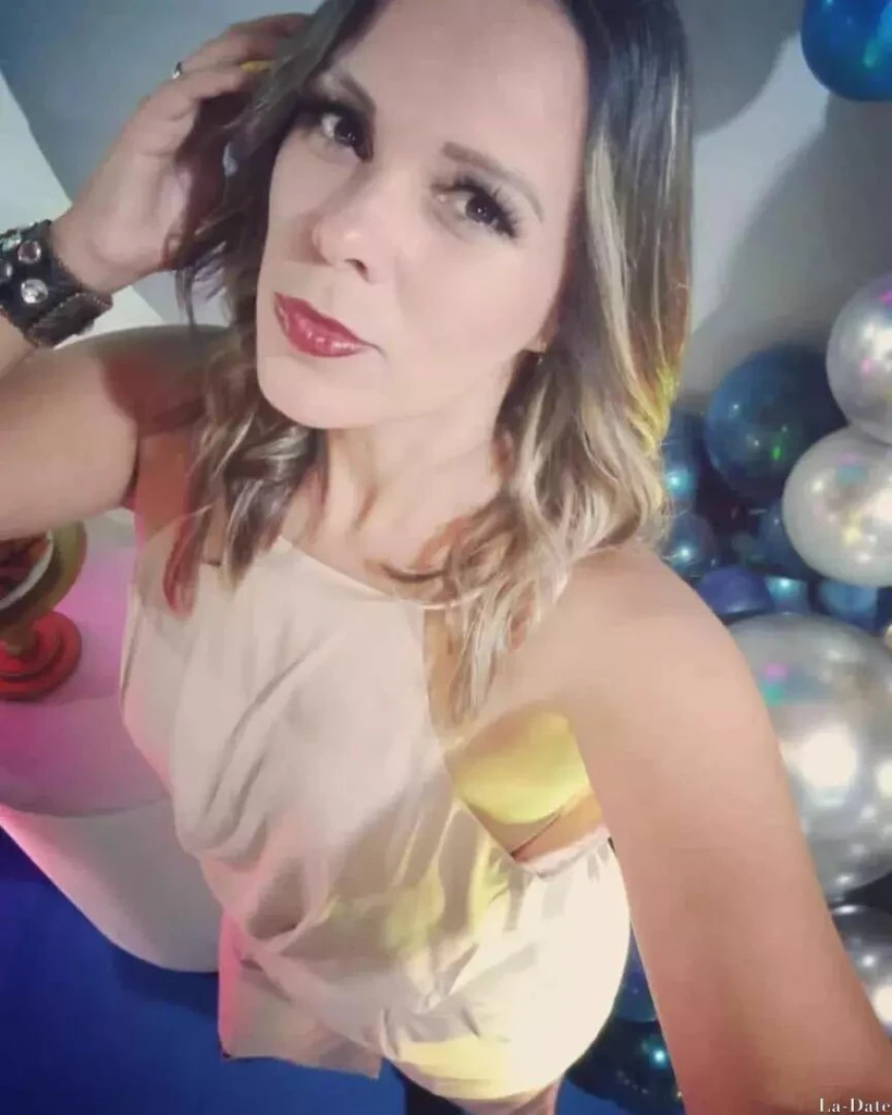 Miagros Profile image 1