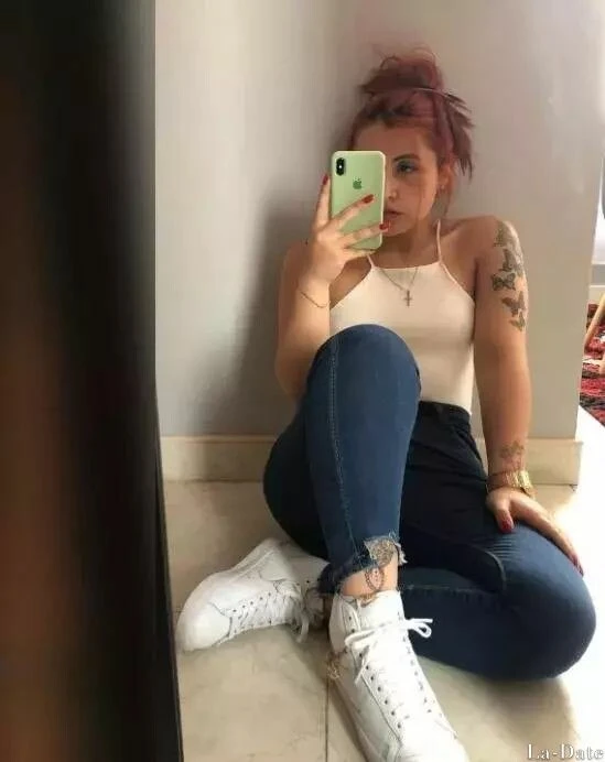 Lorena Profile image 4