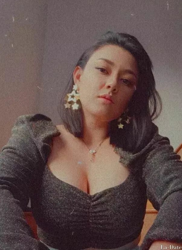 Victoria Profile image 1