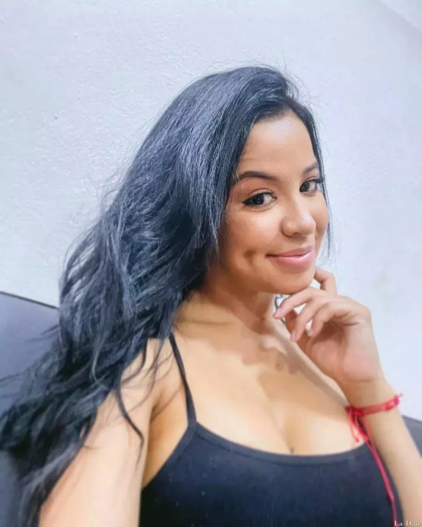 Johana Profile image 1