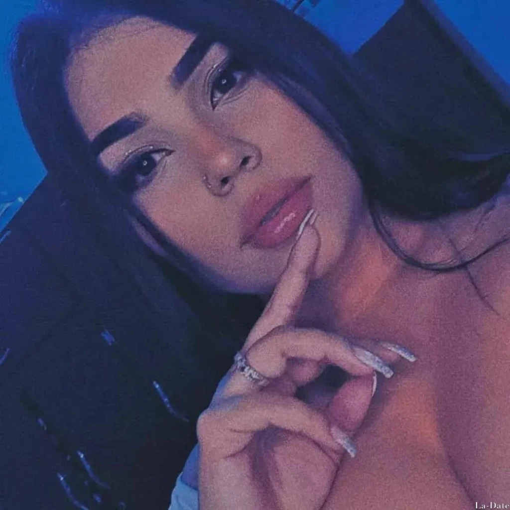 Camila Profile image 1