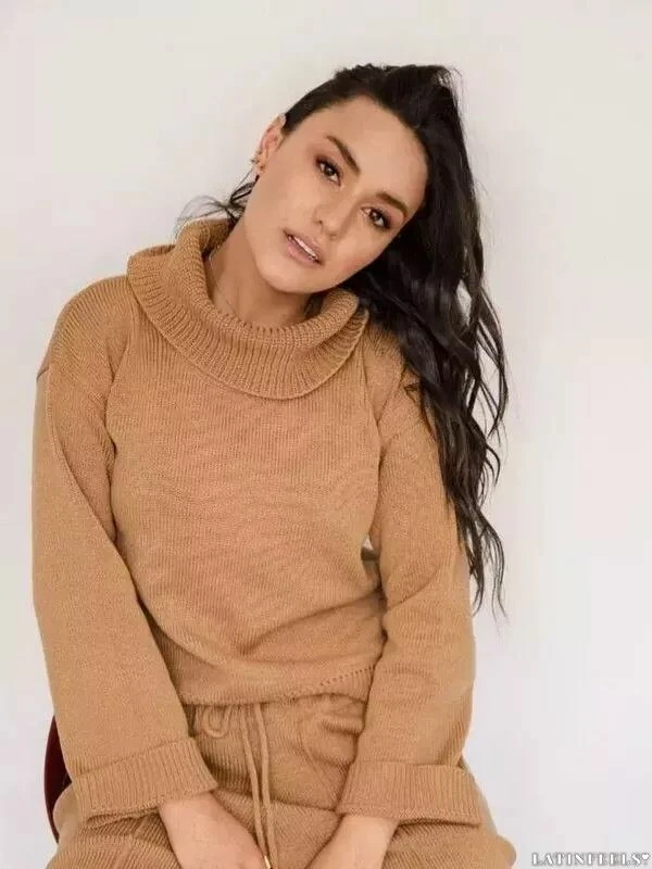 Paula Profile image 2