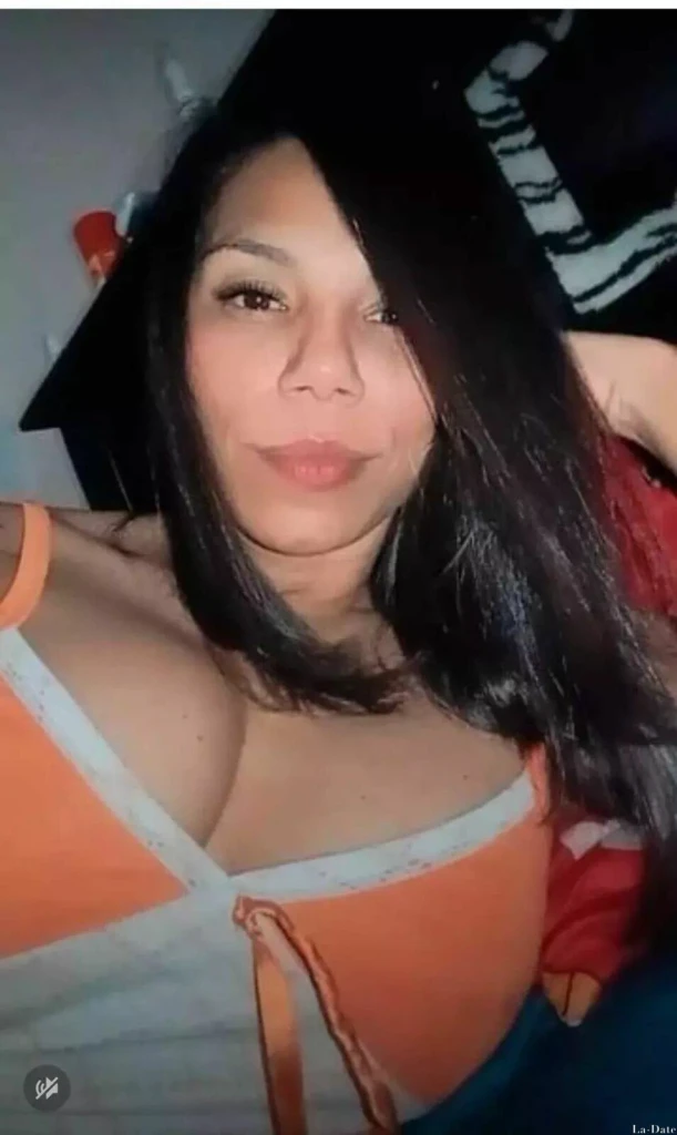 Andreina Profile image 1