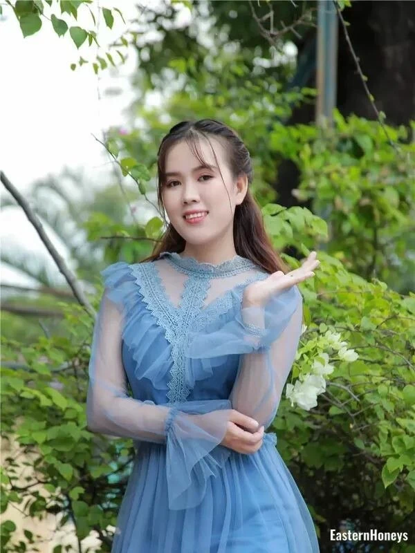 Tran Tuyet Nhi Profile image 1