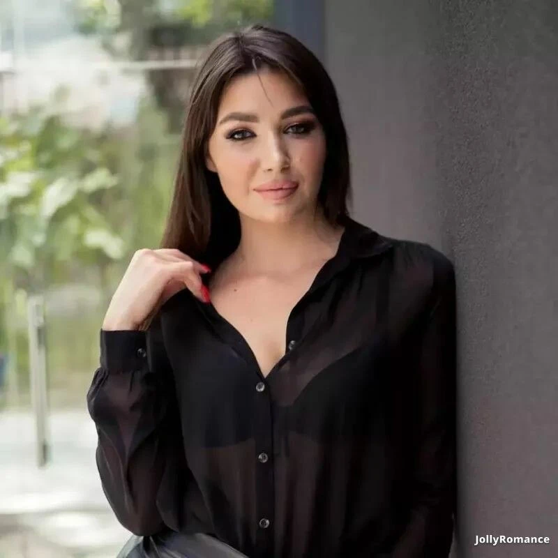 Anna Profile image 3