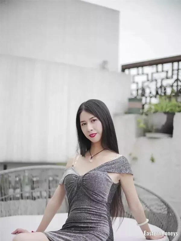 Xue Profile image 4