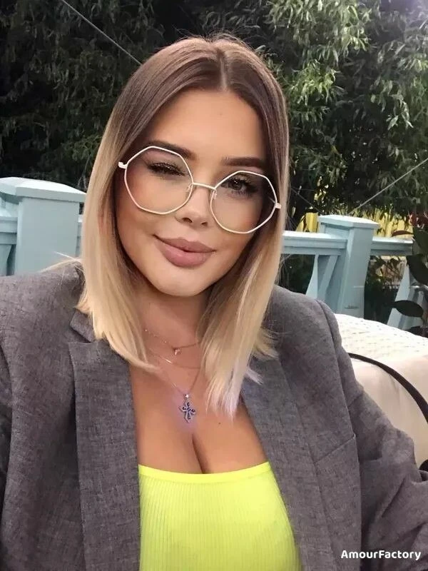 Eleonora Profile image 3