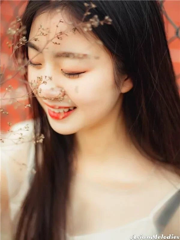 Hua Profile image 2