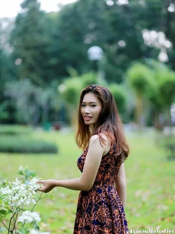 Linda Profile image 3