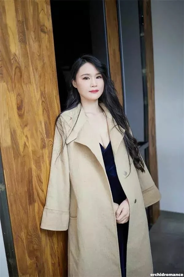 Kelly Profile image 2