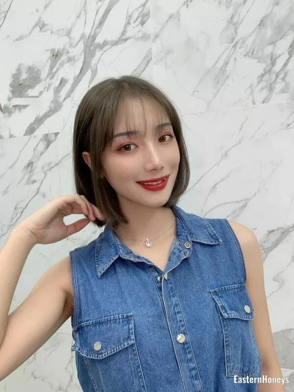 Jiaxin Profile image 2