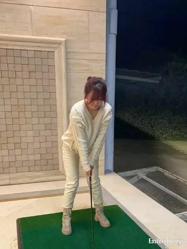Yingyu Chen Profile image 1