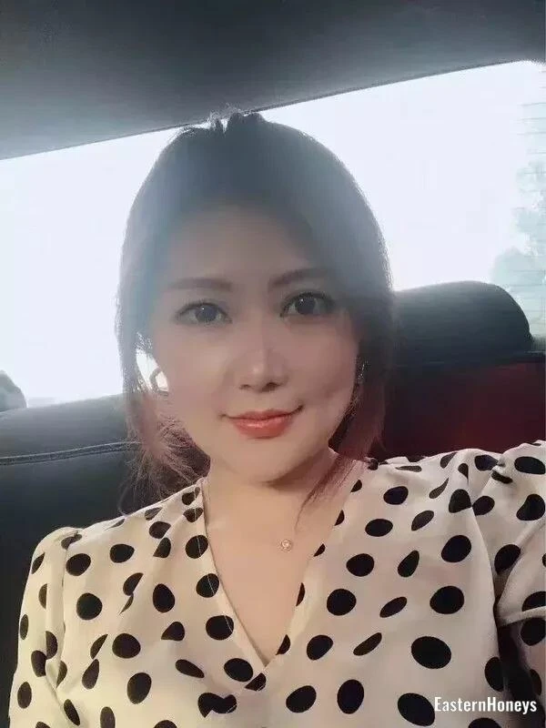 Yingyu Chen Profile image 3